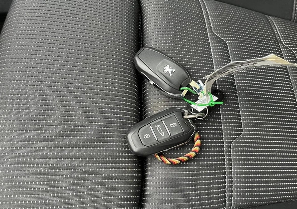 Peugeot 508 cena 32900 przebieg: 126461, rok produkcji 2017 z Turek małe 191